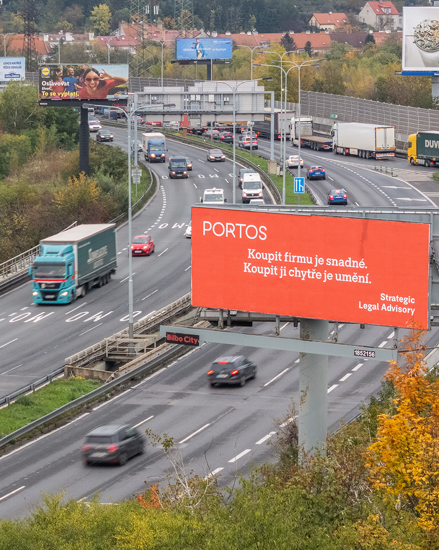 Portos highway billboard